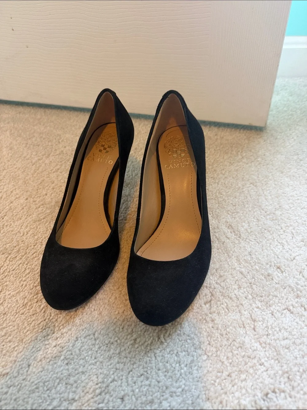Vince Camuto Black Suede Round-Toe Mid Heel Pumps